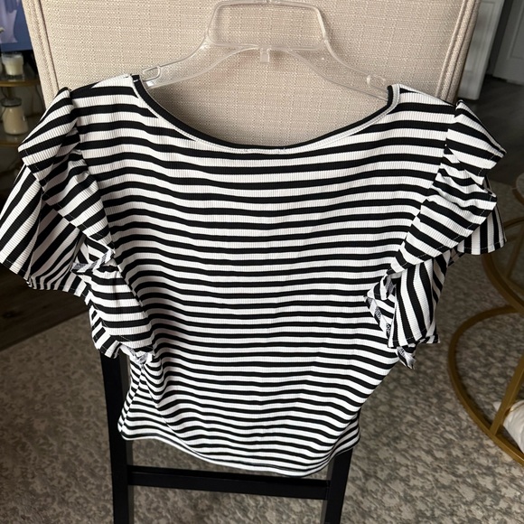 BiBi Black White Striped Ruffle Sleeve Top XL NWOT Stretch Knit - Picture 6 of 7
